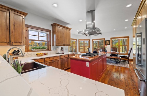 Victor House | LPJH: Enjoy a Peaceful Week in the Tetons Away from Crowded Jackson Hole!