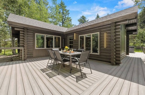 Moran Cabin | LPJH | Seasonal Therapy | Secluded Escape in the Heart of Teton National Park