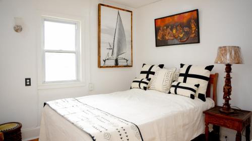 North Side Bed & Breakfast | Luangisa African House