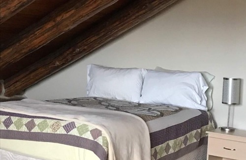 Four Corners Cabin | Lucky Dog Lodge - Spectacular Large Group Accommodations!