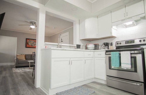 Anderson Apartment | Lux 1 bed/1 bath unit ideal for traveling professional