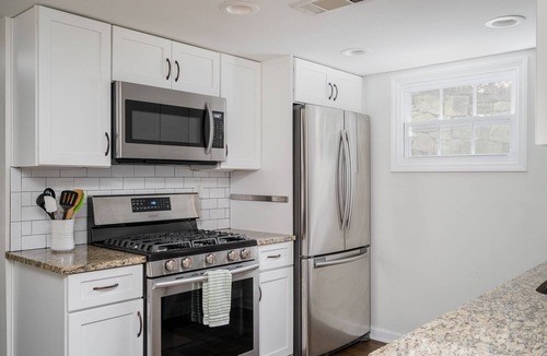 Piedmont Heights House | Lux 3BR 2BA Family Friendly Midtown Bungalow with Firepit - Walk to Beltline!