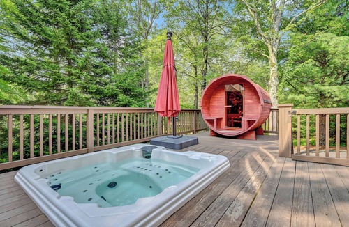 Pocono Pines House | Lux Pocono: 3.7-acre Serene Escape w/Hot Tub, Sauna, Game & Premium Amenities