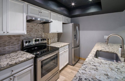 South Scottsdale Condo | Lux Scottsdale - Luxury Remodel (Walk to Old-Town and Spring Training)