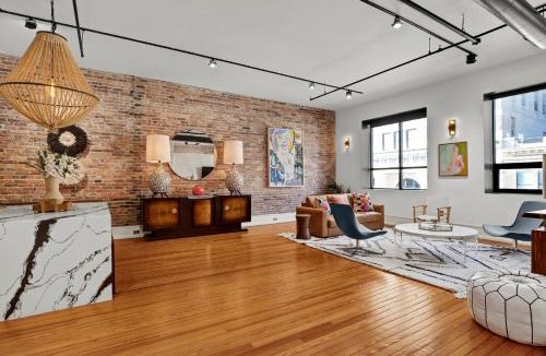 Downtown Wilmington House | Luxe 220 Suite 7 - Entire