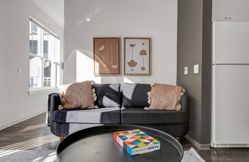 Assembly Square Apartment | Luxe 2B w/W/D, Gym, Rooftop. Steps from T stop by Blueground