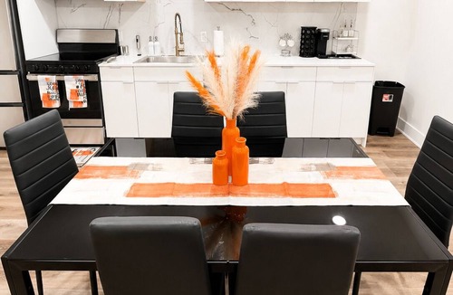Old East Dallas Apartment | Luxe Bellevue Escape In Downtown Dallas