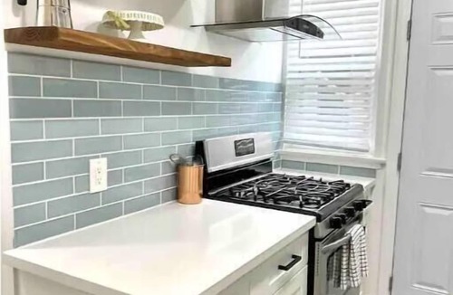 Old Town Apartment | Luxe Cozy Home near LAX, Beaches, SoFi