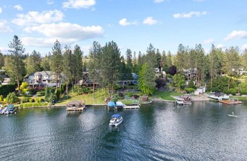 Nine Mile Falls House | Luxe Lake Home Reflect Recharge and Reconnect