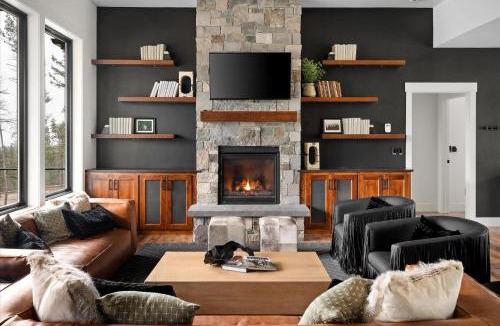 Lakeside House | Luxe Lakeside New Build by Flathead Lake Speakeasy