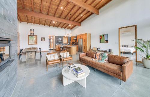 Priest River House | Luxe Mtn-View Escape 5 Mi to Dtwn Priest River!