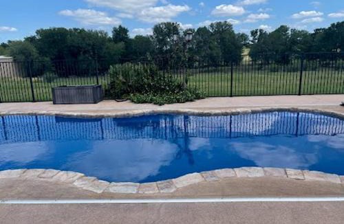 Kingsbury House | Luxurious 4-Bedroom Oasis with Private Pool