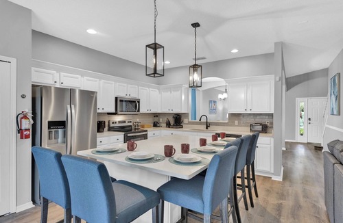West Kissimmee House | Luxurious 7BR Home Near Disney+Pool+Theatre+Game Room