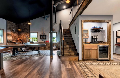Talking Rock Cottage | Luxurious 8-bedroom mountain resort with infinity pool, fire pit & much more