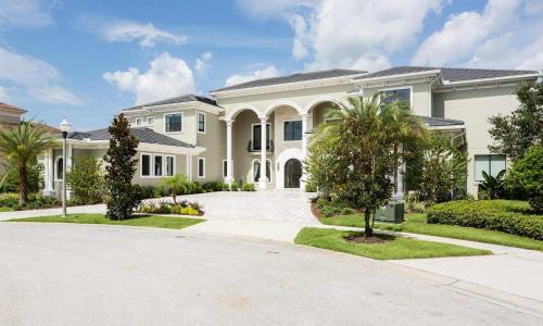 Reunion House | Luxurious 9 Bdrm Mansion with Arcade Bowling Alley at Reunion
