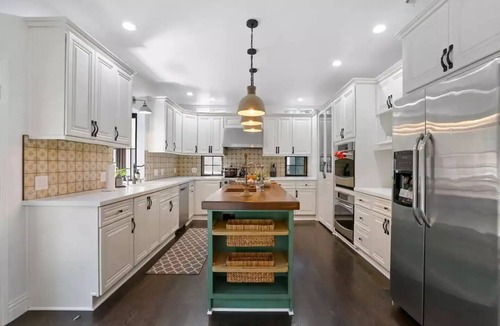 Beverly Glen House | Luxurious Home In The Peaceful Bel-Air Neighborhoodnn