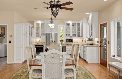 Leavenworth House | Luxurious Lifestyle Just Minutes From Leavenworth