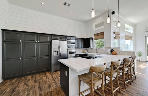 Granite Shoals Cottage | Luxurious Retreat on Lake Lbj: Pool, Hot Tub, Dock