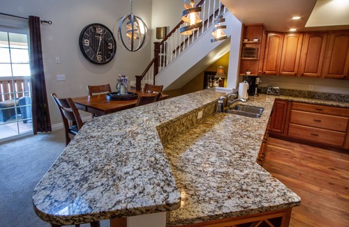 Leavenworth Condo | Luxurious Two-Story Penthouse Condo W/Private Patio & Breathtaking Mtn Views