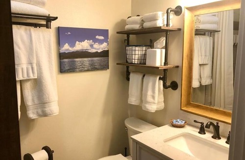 Bigfork Apartment | Luxury 1 BR in the heart of Bigfork