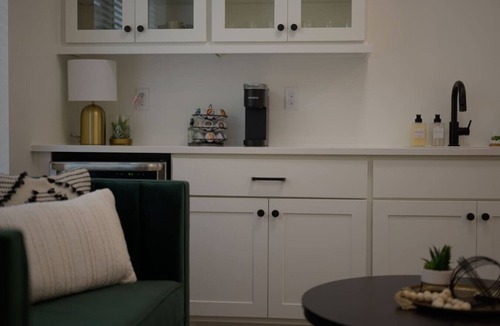 Washington Ave./ Memorial Park House | Luxury 14BR/14BA Duo Sleeps 36 Houston Skyline