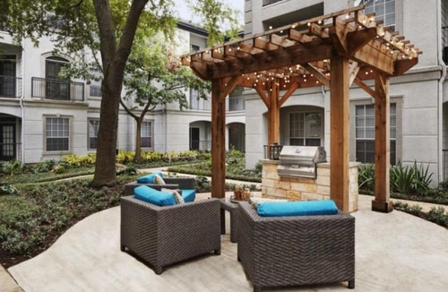 Midtown Apartment | Luxury 1bedroom in Perfect Location in Midtown