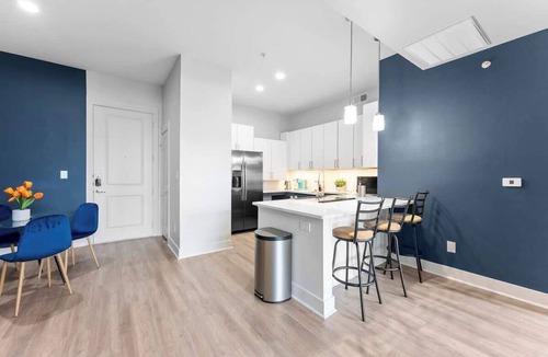 Deep Ellum Apartment | Luxury 2BD | Deep Ellum | Parking | Pool+Gym