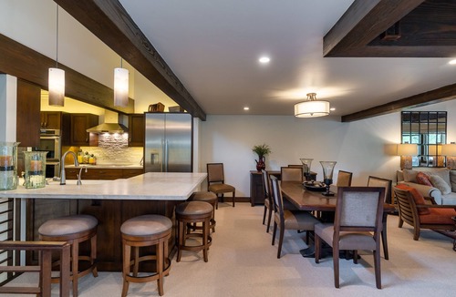 Elkhorn Village Condo | Luxury 3 bedroom + loft located on Dollar mountain in Elkhorn w/pool & hot tub