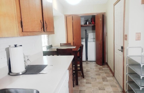 Snellville Apartment | Luxury 3R2B kingbed House sleeps eight