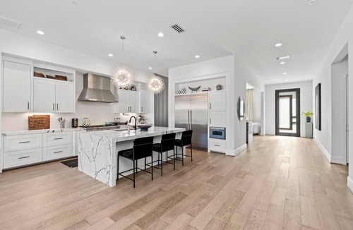 Garden Oaks House | Luxury 4-bedroom house in a family-friendly Houston neighborhood