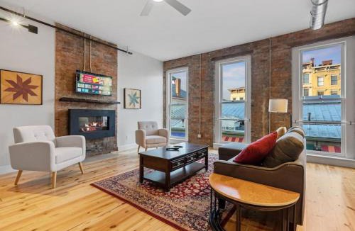 Over-the-Rhine House | Luxury 4-Bedroom Retreat in the Heart of Over the Rhine