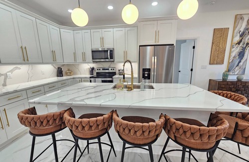 College Park House | LUXURY 5/4 w Jacuzzi tub Winter Park/CP Orlando Gem