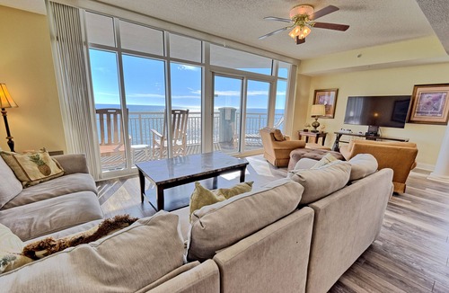 Myrtle Beach Condo | Luxury 5 Bedroom Oceanfront Condo With Spectacular Views, Jacuzzi, 3 Pools