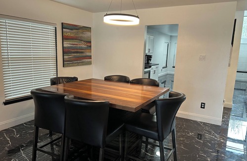 Barker House | Luxury 6-bedroom house with AC in charming Katy
