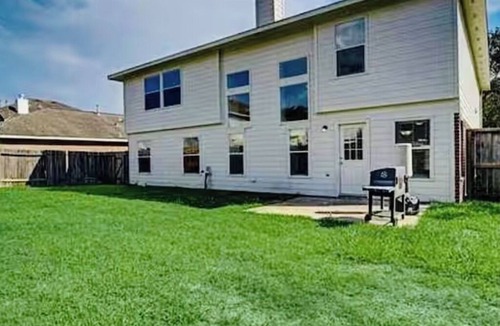 Barker House | Luxury 6-bedroom house with AC in charming Katy
