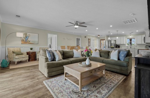 Inlet Harbour House | Luxury 8BR WATERFRONT Retreat w/Heated Pool & Private Dock