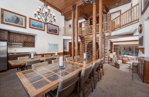 Salt Lake Mountain Resorts House | Luxury and Location in this Incredible Home with Brand New Outdoor Hot Tub and 2 Car Garage!