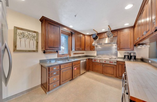 Salt Lake Mountain Resorts House | Luxury and Location in this Incredible Home with Brand New Outdoor Hot Tub and 2 Car Garage!