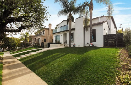 Beverlywood Villa | Luxury Beverly Hills Villa Heated Pool, Sauna, ADU Guesthouse Private Retreat