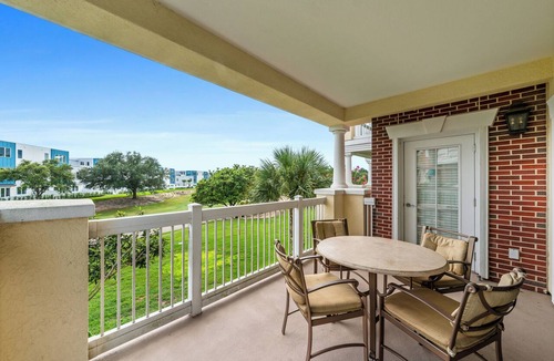 Reunion Condo | Luxury Condo | Elegant Decor Near Disney!