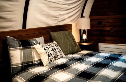 Houston House | Luxury Conestoga Wagon, Perfect for a Weekend Glamping Escape from Dayton, Ohio
