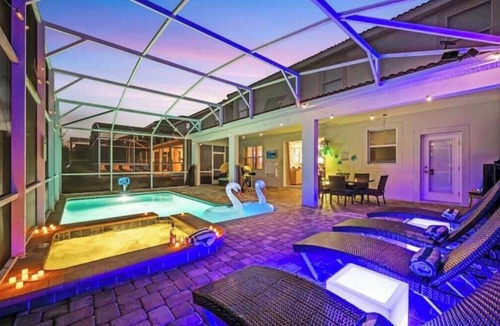 West Haven House | Luxury Disney Villa: Theming, Pool Spa, Game Room & Exclusive Amenities 9BD/5BR