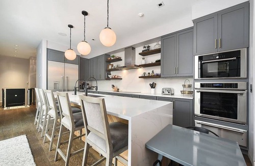 East Allegheny House | Luxury Home ★ Amazing Yard ★ Firepit ★ 2 Rooftop Decks