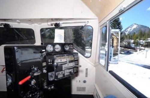 Essex House | Luxury Locomotive Lodge - GN 441