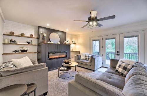 Otterbien Home Villa | Luxury Maineville Villa with Private Pool and Deck