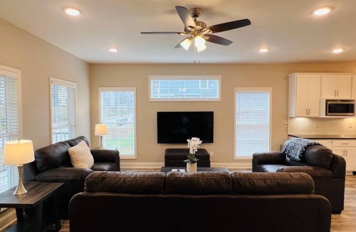 Augusta House | Luxury Medical District Home, EV Charger, Gated #6