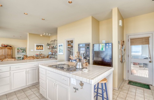 Neskowin House | Luxury Oceanfront w/Panoramic View of Pacific in Neskowin