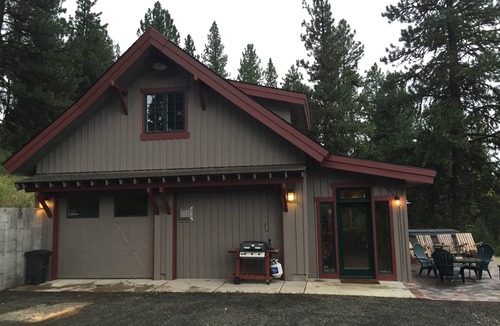 New Meadows House | Luxury Retreat on 13 Secluded Acres With Spa Just Outside McCall