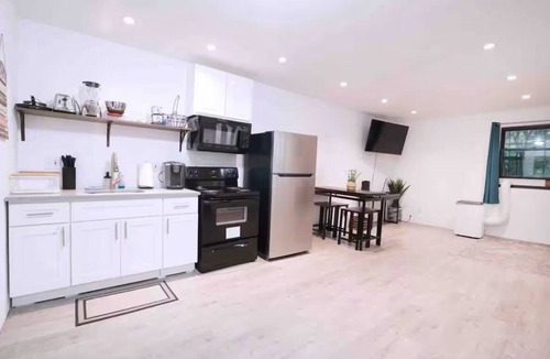 Queens Apartment | Luxury Studio experience centered around comfort, privacy, and warm hearts.