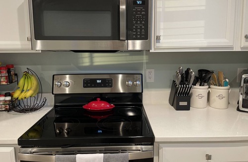 North Chesterfield House | Luxury townhome w/Private guest floor